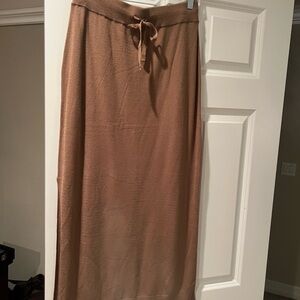 Splendid Tan Maxi Sweater Skirt size Medium